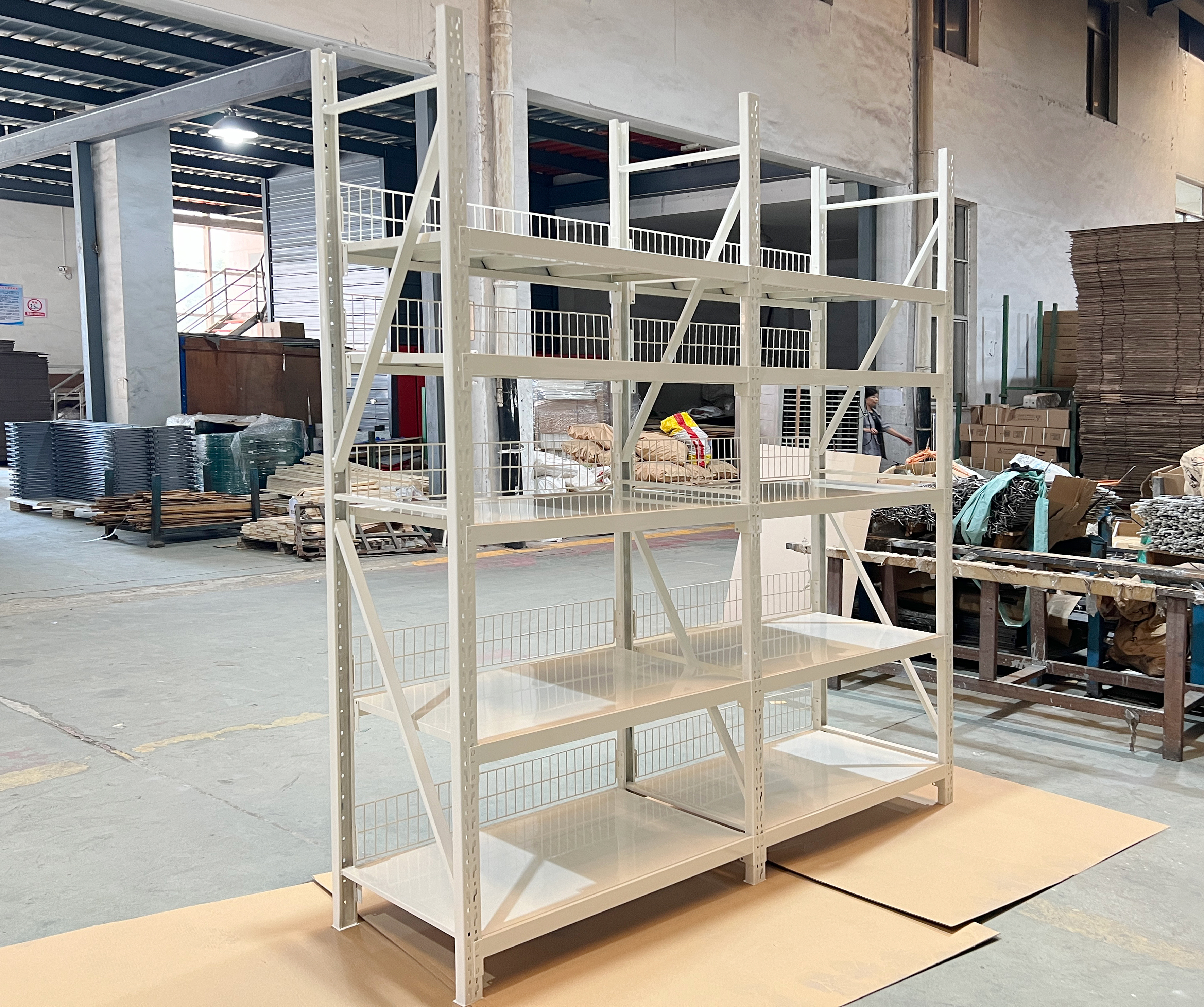 Latest company blogs about What are the differences between Europe and Africa in choosing high load-bearing adjustable storage racks?